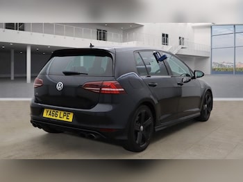 Used Volkswagen Golf 2016 for sale - 76430292: Photo