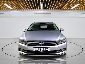 Used Volkswagen Passat 2019 for sale - 76469679: Photo