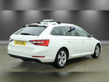 Used Skoda Superb 2021 for sale - 78619500: Photo