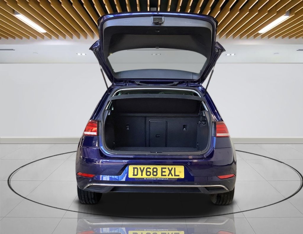 Used Volkswagen Golf 2018 for sale - 77706192: Photo 10