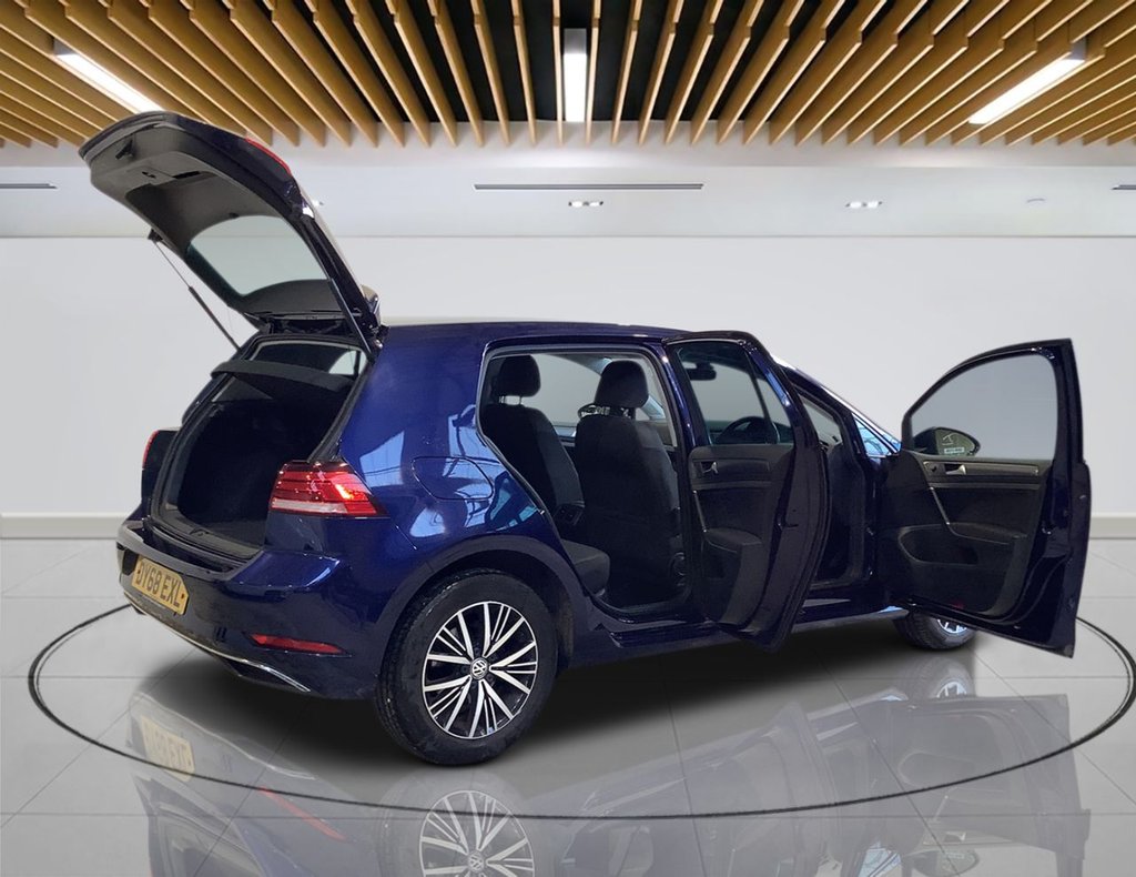 Used Volkswagen Golf 2018 for sale - 77706192: Photo 11