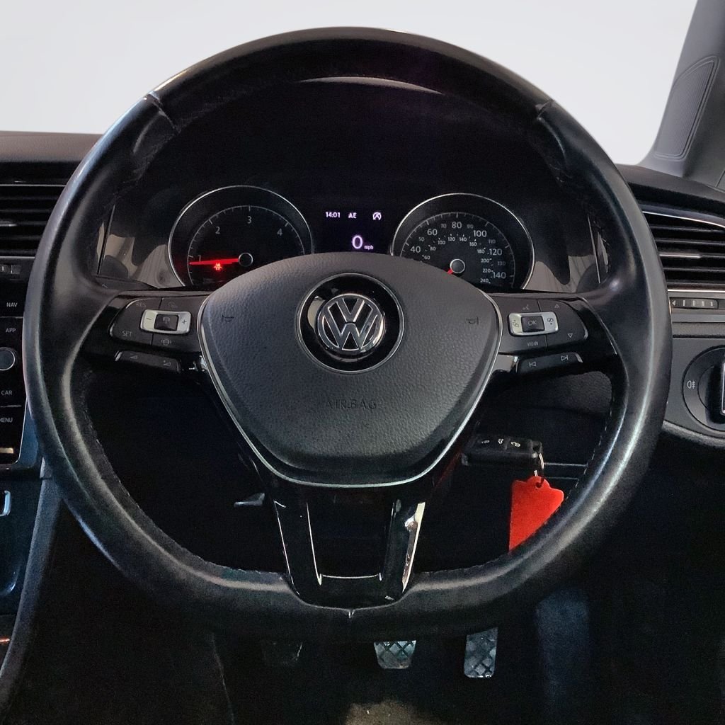 Used Volkswagen Golf 2018 for sale - 77706192: Photo 19