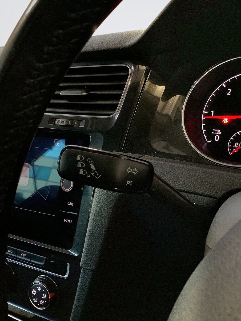 Used Volkswagen Golf 2018 for sale - 77706192: Photo 24