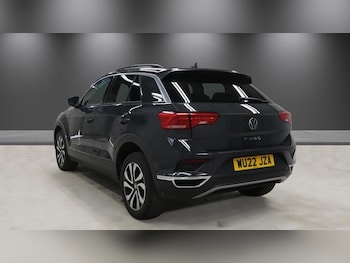 Used Volkswagen T-Roc 2022 for sale - 78738236: Photo