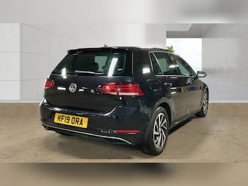 Used Volkswagen Golf 2019 for sale - 79643100: Photo