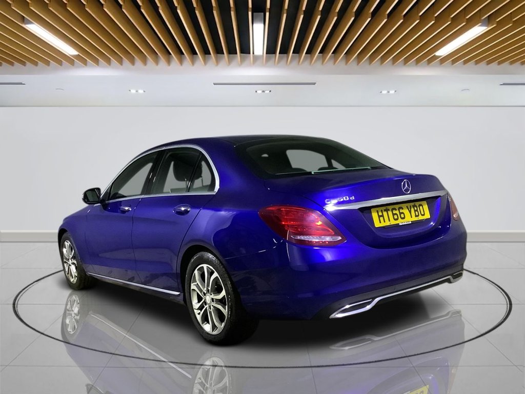 Used Mercedes-Benz C Class 2016 for sale - 76670652: Photo 5