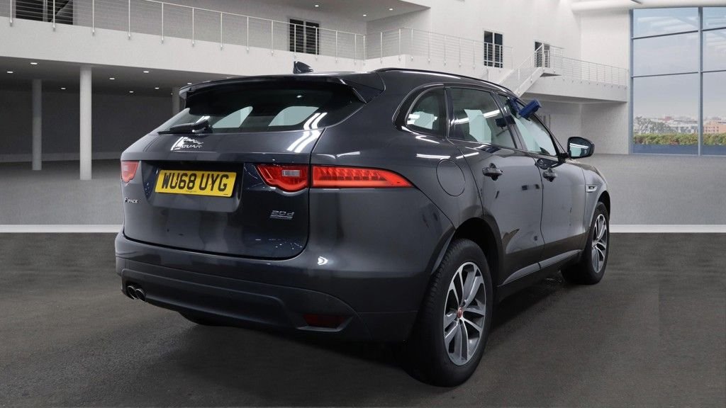 Used Jaguar F-Pace 2018 for sale - 76900999: Photo 10