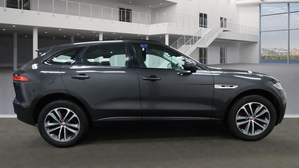Used Jaguar F-Pace 2018 for sale - 76900999: Photo 11