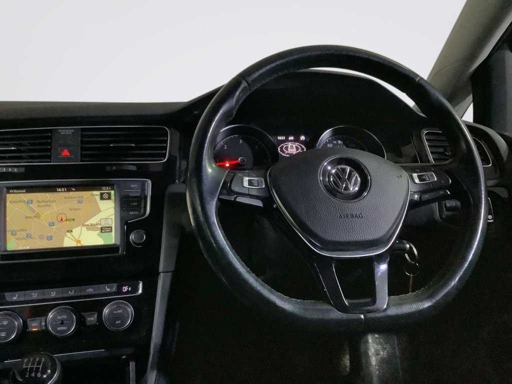 Used Volkswagen Golf 2016 for sale - 76528707: Photo 15