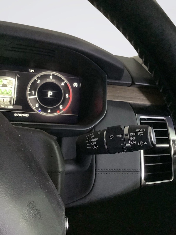 Used Land Rover Discovery 2018 for sale - 76256059: Photo 24