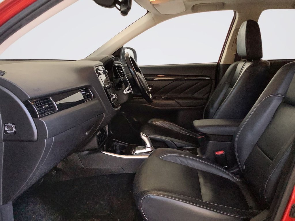 Used Mitsubishi Outlander 2015 for sale - 78123986: Photo 12