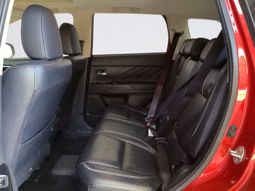 Used Mitsubishi Outlander 2015 for sale - 78123986: Photo 13