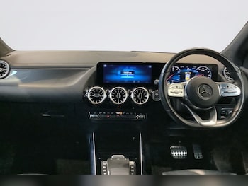 Used Mercedes-Benz GLA 2021 for sale - 77421712: Photo