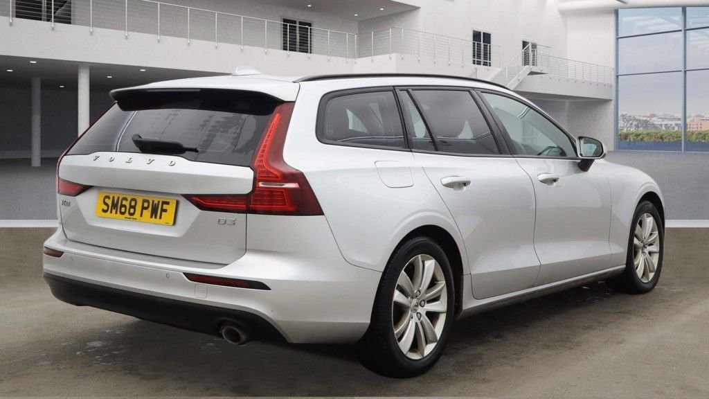 Used Volvo V60 2018 for sale - 77161515: Photo 10