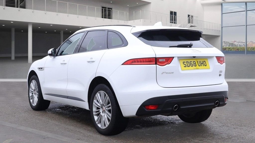 Used Jaguar F-Pace 2019 for sale - 76430430: Photo 3