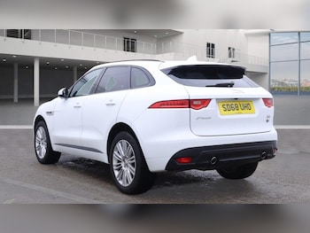 Used Jaguar F-Pace 2019 for sale - 76430430: Photo