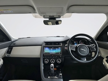 Used Jaguar E-Pace 2020 for sale - 79370587: Photo