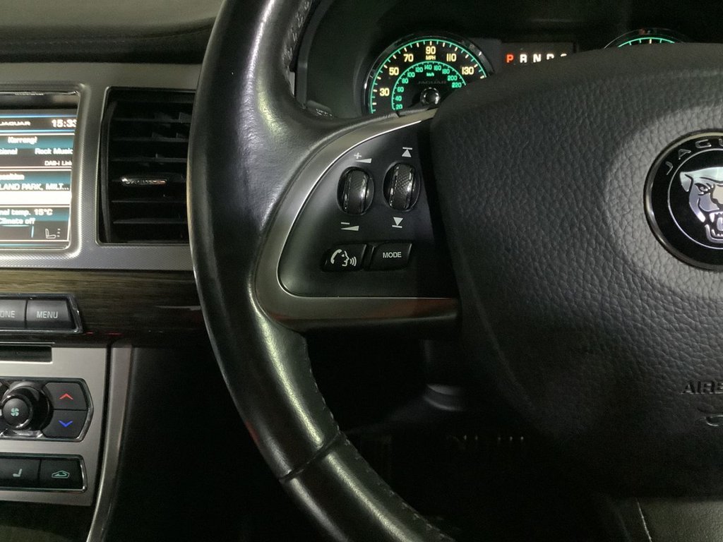 Used Jaguar XF 2015 for sale - 76333247: Photo 17