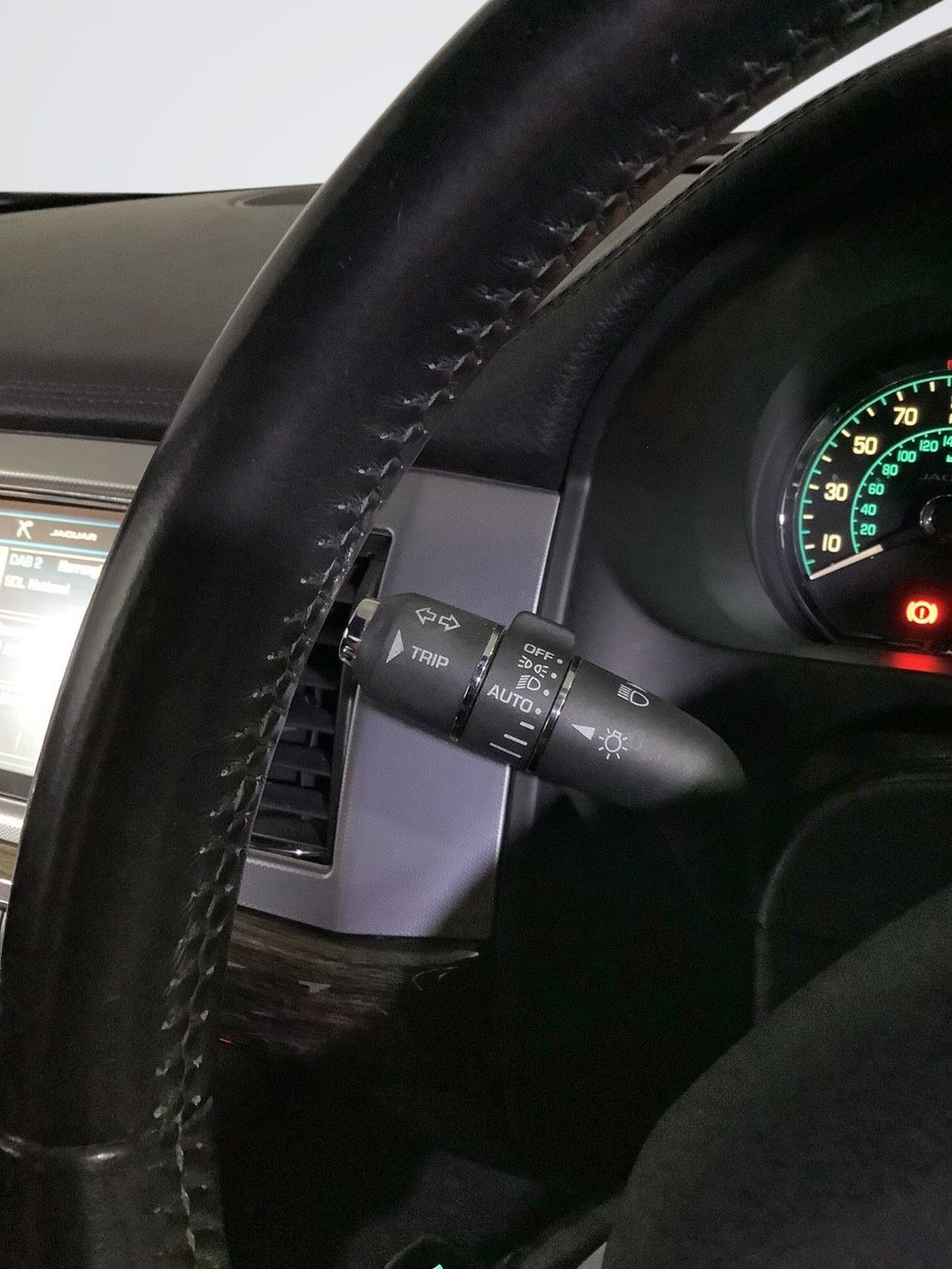 Used Jaguar XF 2015 for sale - 76333247: Photo 20