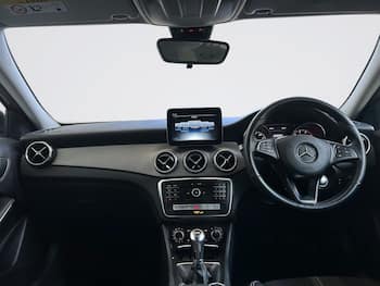 Used Mercedes-Benz GLA 2019 for sale - 79743003: Photo