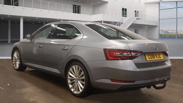 Used Skoda Superb 2018 for sale - 76286184: Photo 3