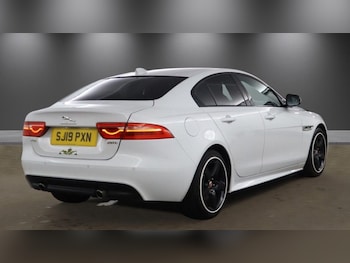 Used Jaguar XE 2019 for sale - 79233429: Photo