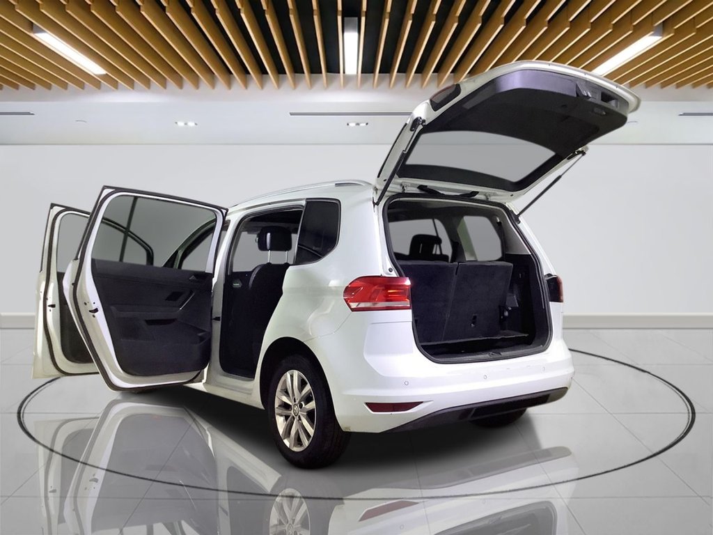 Used Volkswagen Touran 2018 for sale - 76029389: Photo 10