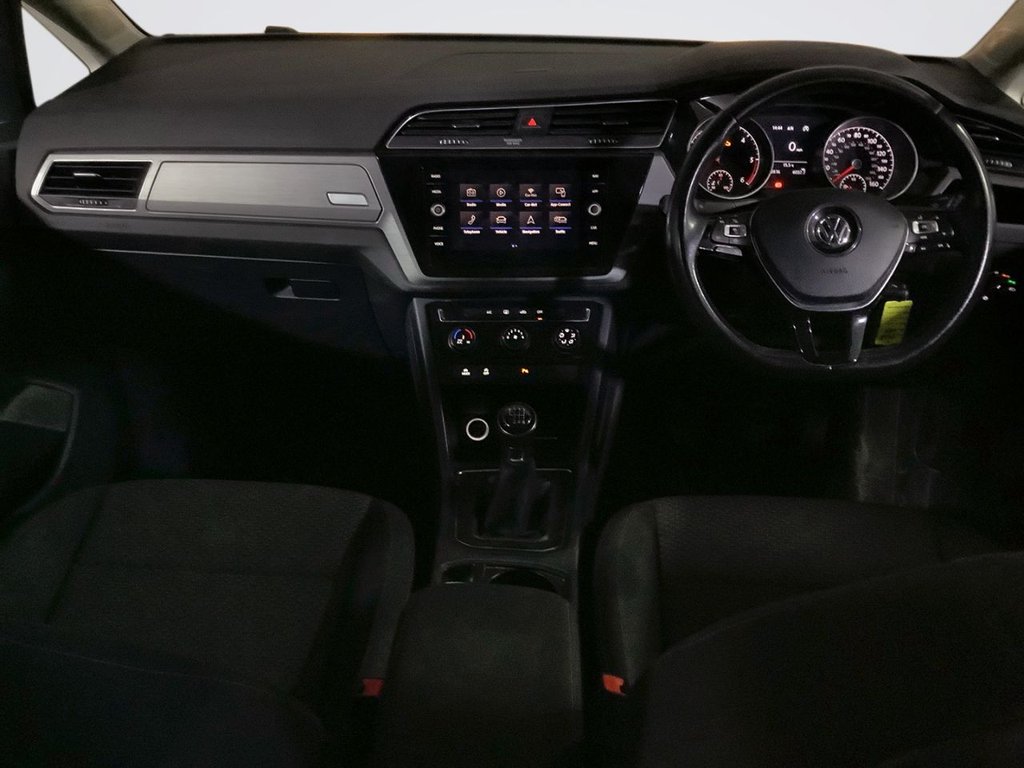 Used Volkswagen Touran 2018 for sale - 76029389: Photo 3