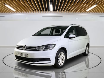 Used Volkswagen Touran 2018 for sale - 76029389: Photo 4