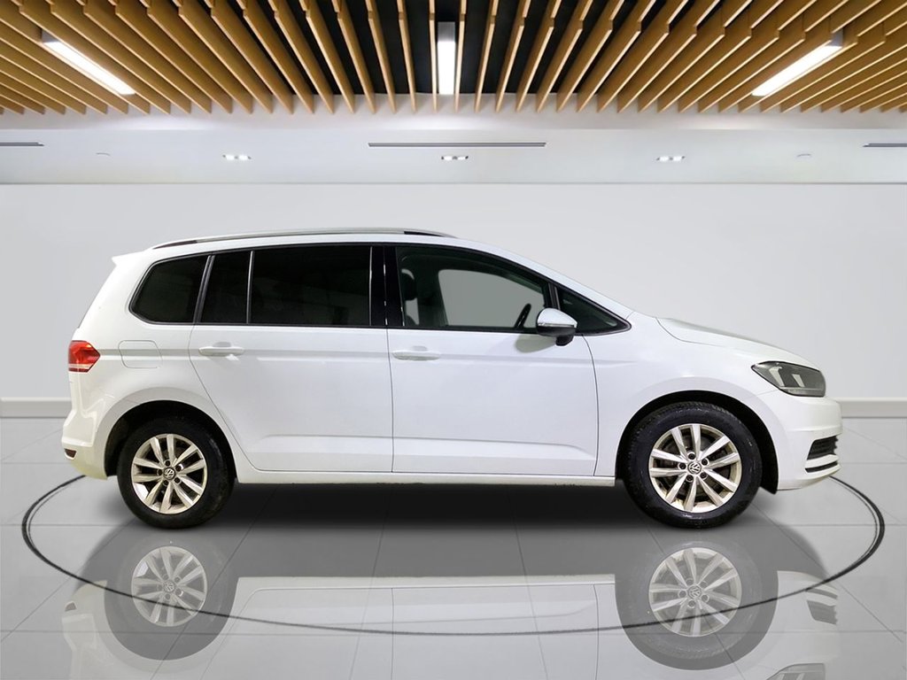 Used Volkswagen Touran 2018 for sale - 76029389: Photo 9