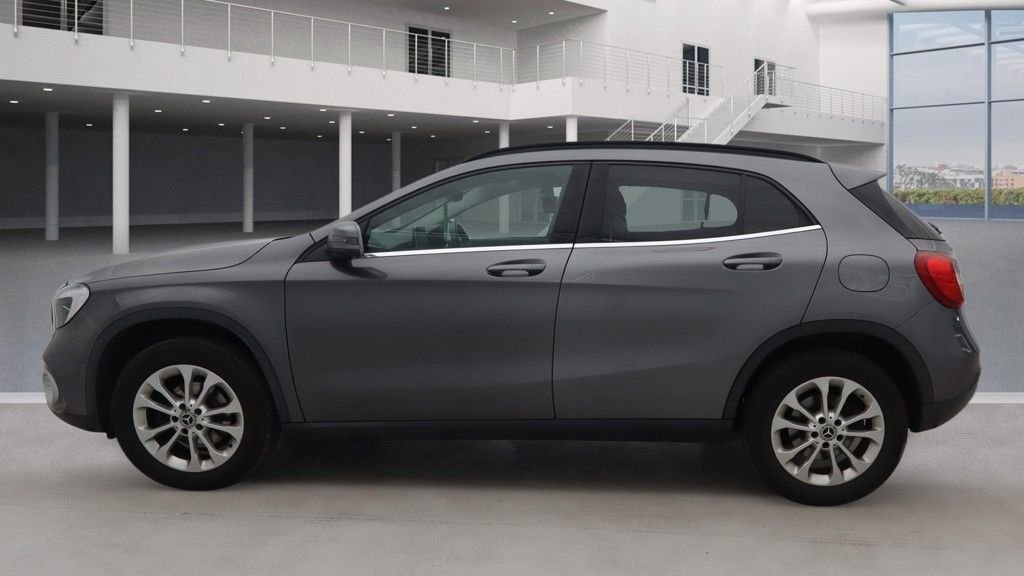 Used Mercedes-Benz GLA 2018 for sale - 77936706: Photo 12