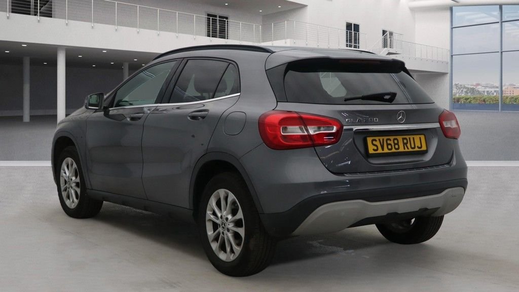 Used Mercedes-Benz GLA 2018 for sale - 77936706: Photo 9