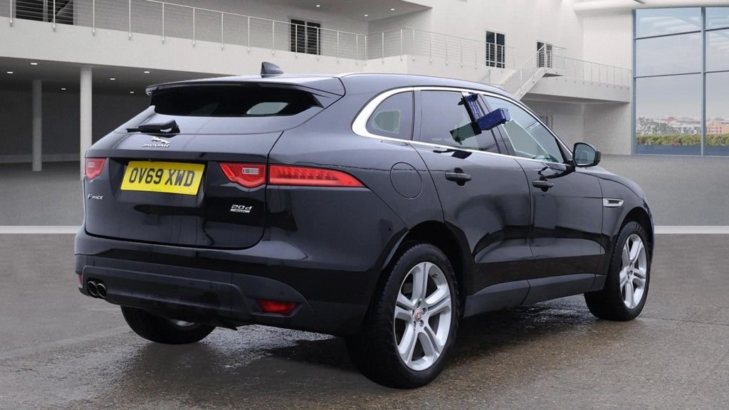 Used Jaguar F-Pace 2019 for sale - 76482248: Photo 4