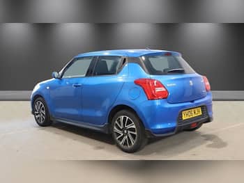 Used Suzuki Swift 2023 for sale - 79655220: Photo