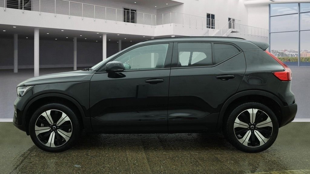 Used Volvo XC40 2023 for sale - 77539705: Photo 8