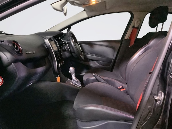 Used Renault Clio 2018 for sale - 76180123: Photo 12
