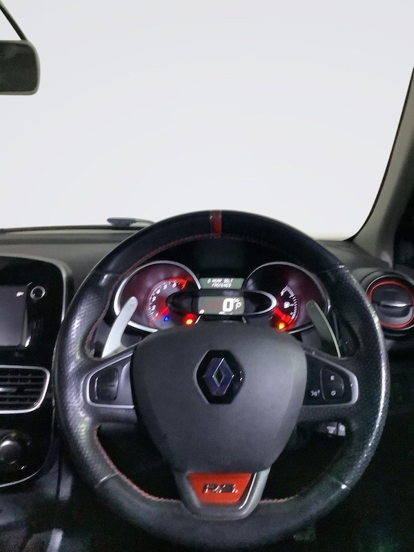 Used Renault Clio 2018 for sale - 76180123: Photo 16