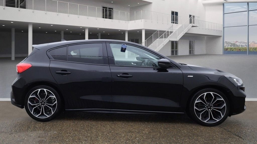 Used Ford Focus 2019 for sale - 76973537: Photo 11