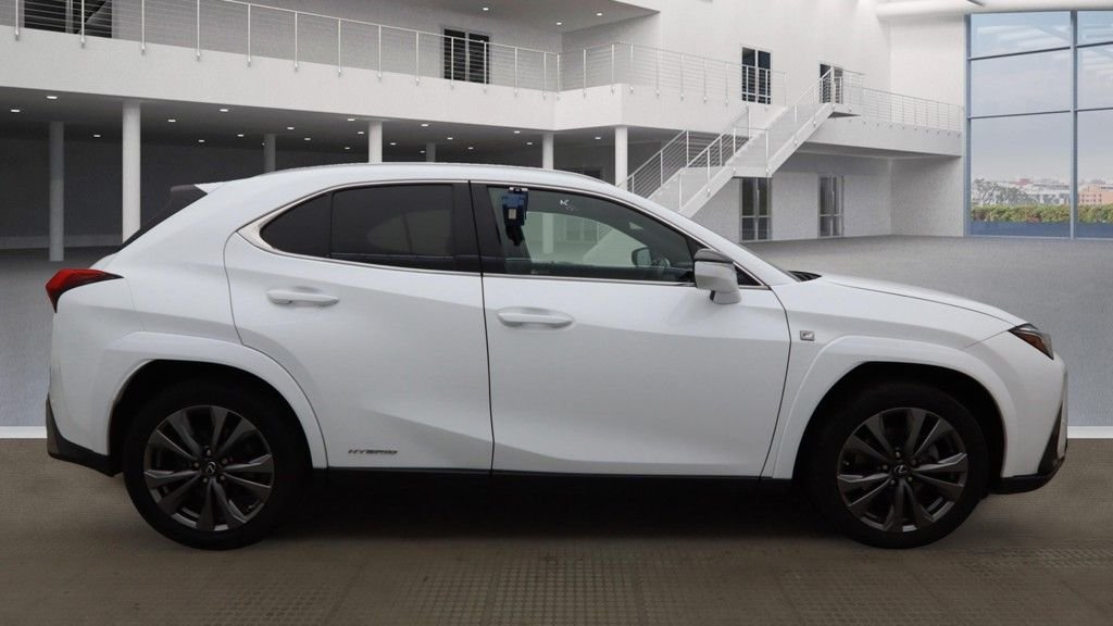 Used Lexus UX 2022 for sale - 76389833: Photo 5