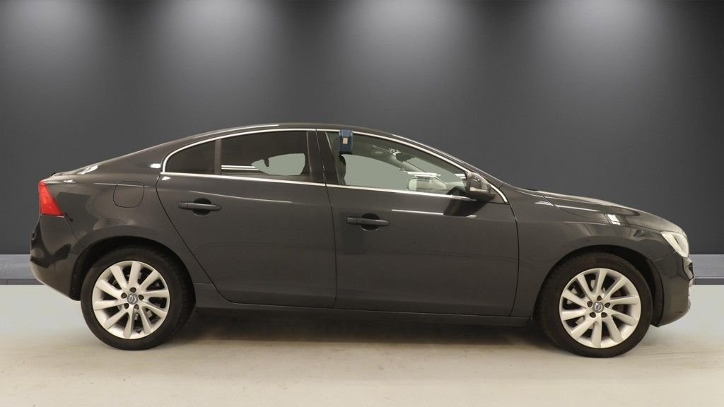 Used Volvo S60 2016 for sale - 78030535: Photo 5