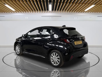 Used Toyota Yaris 2023 for sale - 79389844: Photo