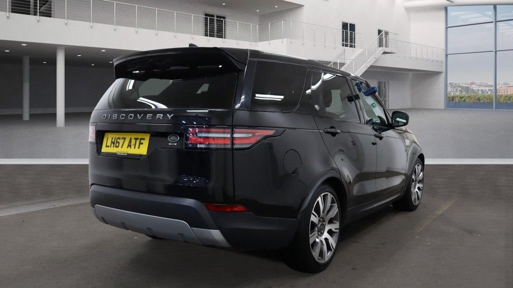 Used Land Rover Discovery 2017 for sale - 76482375: Photo 4