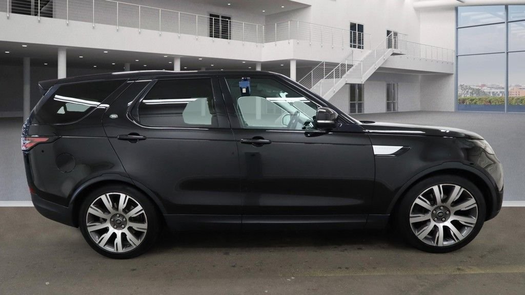 Used Land Rover Discovery 2017 for sale - 76482375: Photo 5