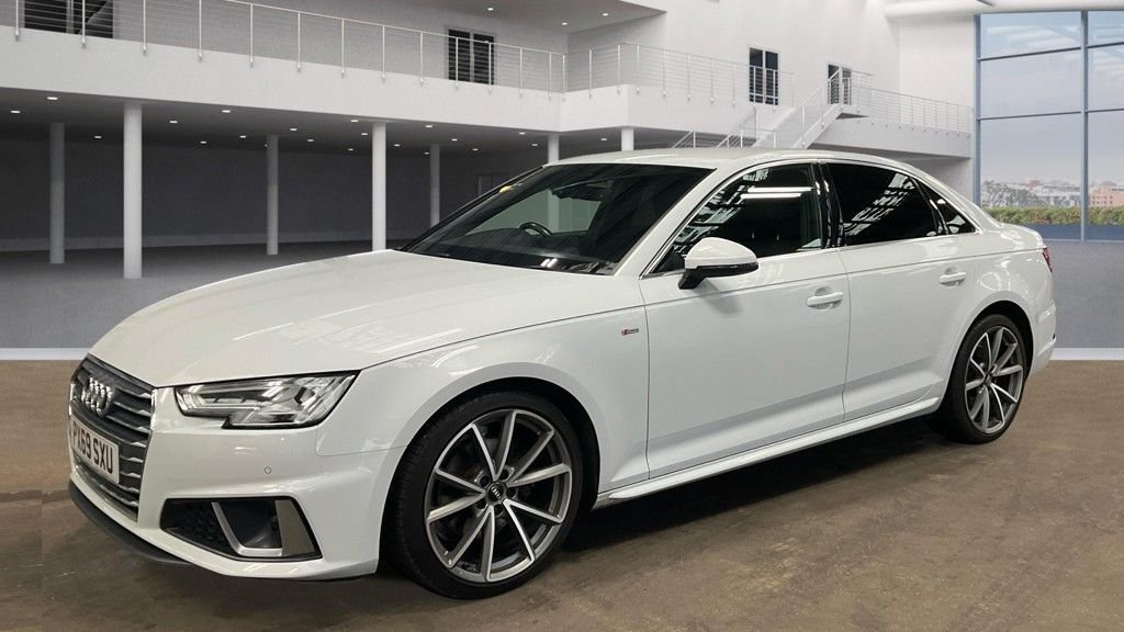 Used Audi A4 2019 for sale - 76389843: Photo 2