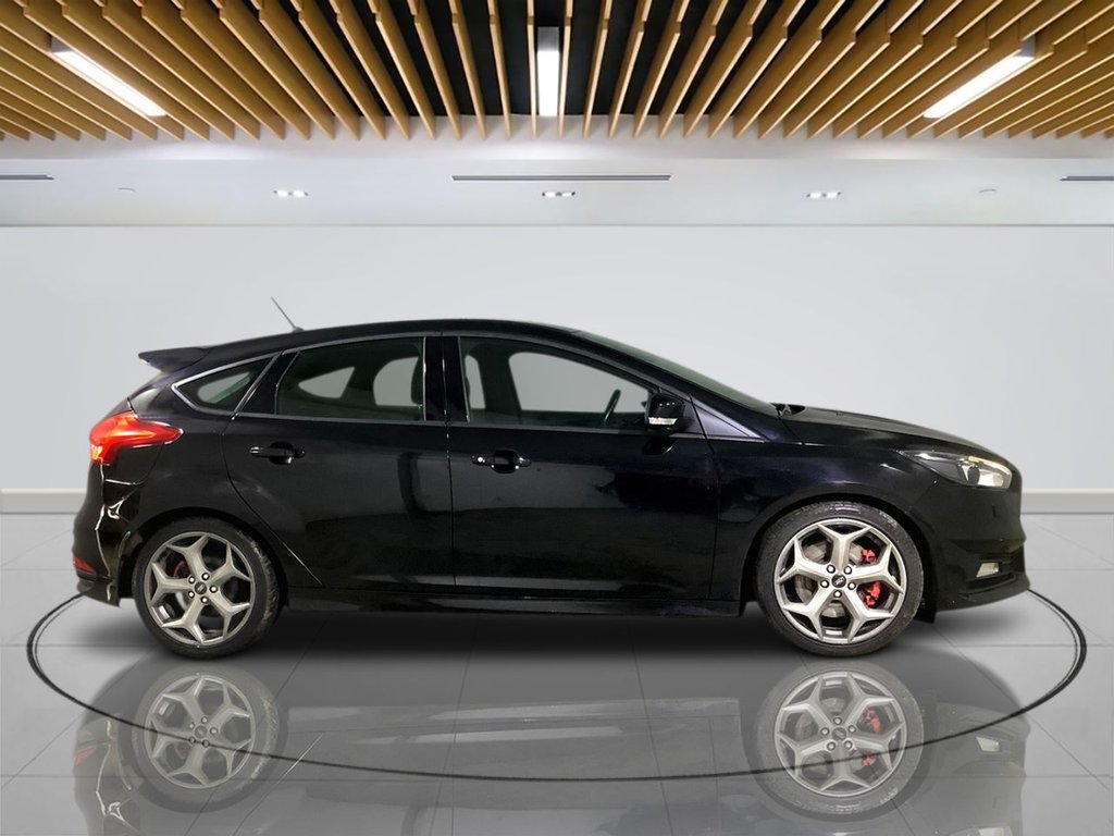 Used Ford Focus 2017 for sale - 77703522: Photo 9