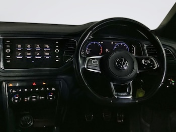 Used Volkswagen T-Roc 2018 for sale - 75703973: Photo