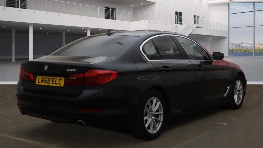 Used BMW 5 Series 2018 for sale - 76376117: Photo 4