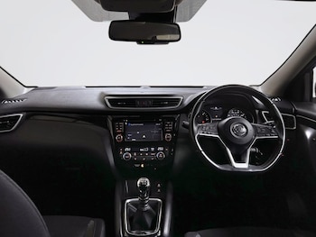 Used Nissan Qashqai 2018 for sale - 78768454: Photo