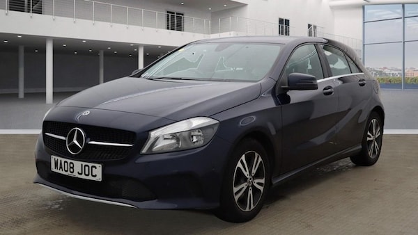 Used Mercedes-Benz A-Class 2018 for sale - 76304259: Photo 2