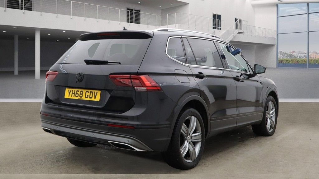 Used Volkswagen Tiguan Allspace 2018 for sale - 76139950: Photo 4